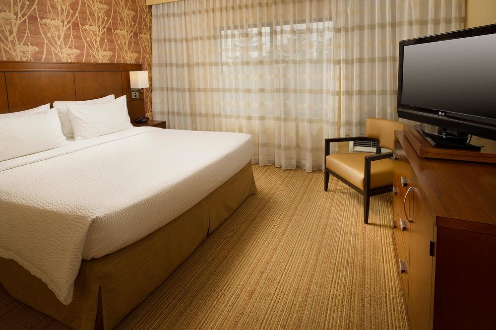 Courtyard By Marriott Waldorf Ξενοδοχείο Εξωτερικό φωτογραφία