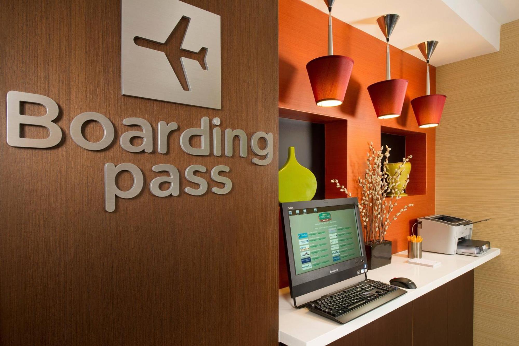 Courtyard By Marriott Waldorf Ξενοδοχείο Εξωτερικό φωτογραφία