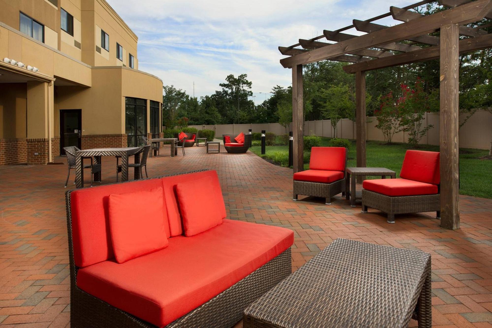 Courtyard By Marriott Waldorf Ξενοδοχείο Εξωτερικό φωτογραφία